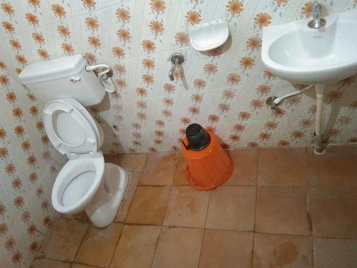 Hotel Sriram Lodge Tirupati Bagian luar foto