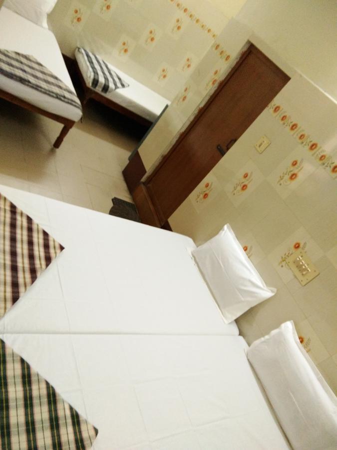 Hotel Sriram Lodge Tirupati Bagian luar foto