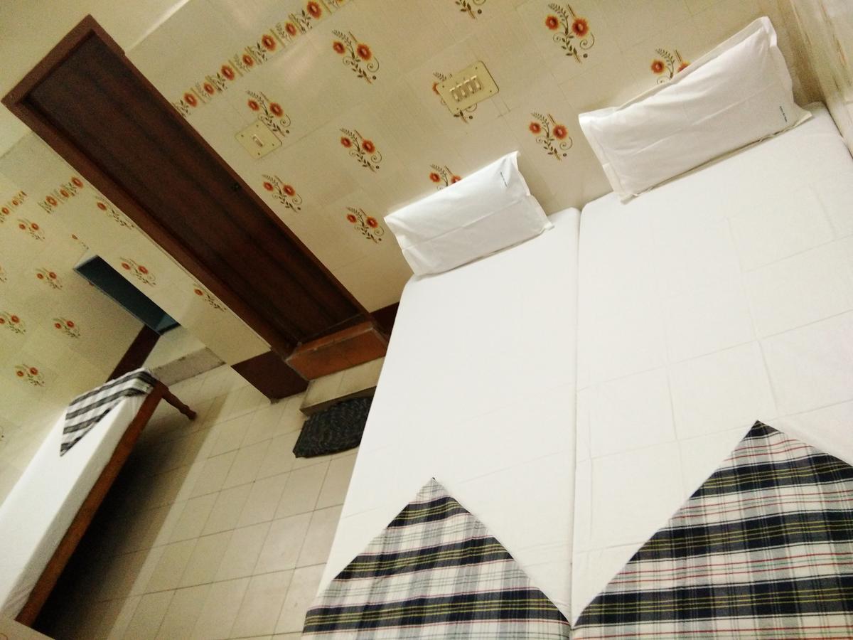 Hotel Sriram Lodge Tirupati Bagian luar foto